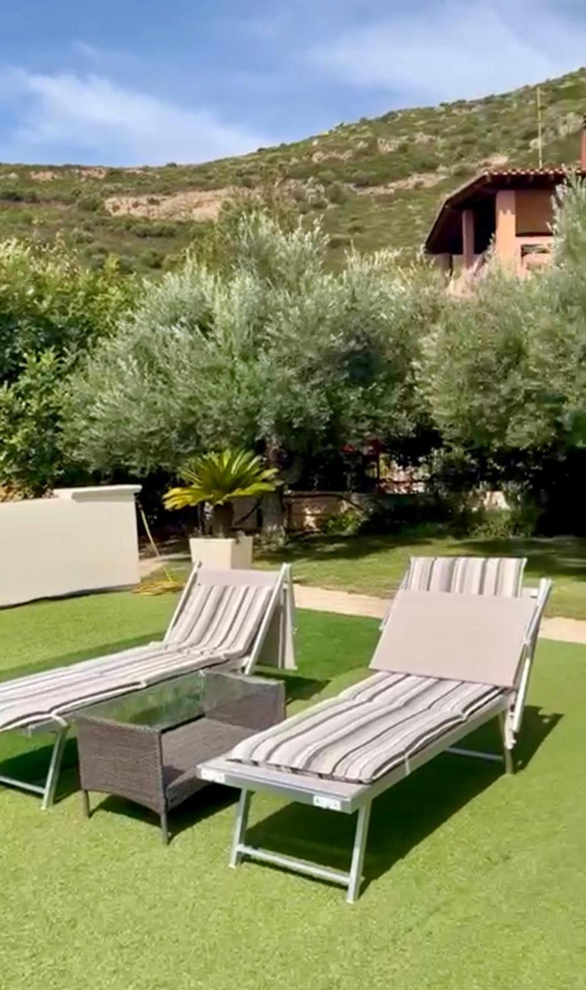 Villa Vittoria Solanas  Exteriér fotografie